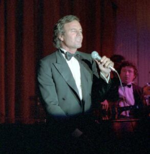 Julio Iglesias